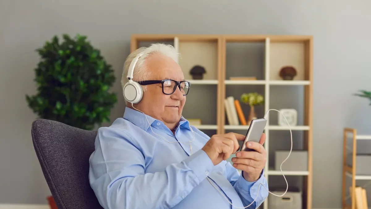 El impacto de la tecnología en la tercera edad depende del propósito, según experto