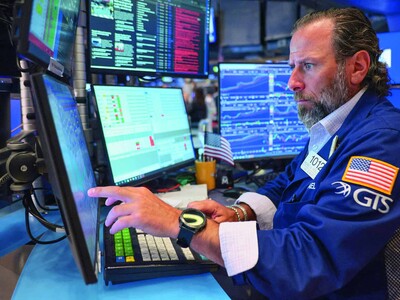 Temores sobre la IA sacuden la bolsa y abren batalle tecnológica