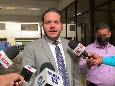 Senadores y diputados renuncian a sus partidos en el Congreso